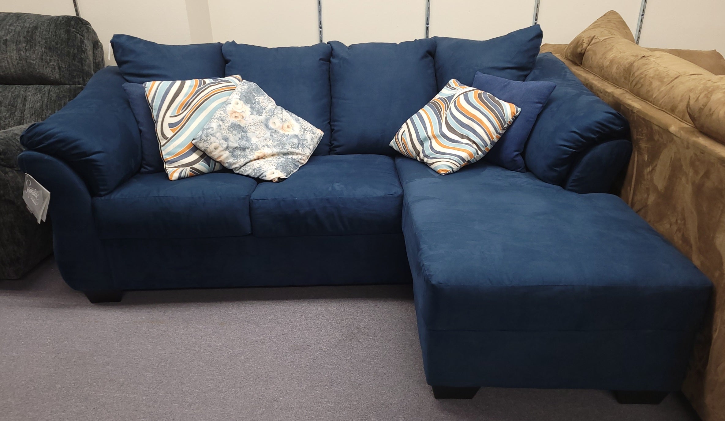 Sectional Sofa with Chaise